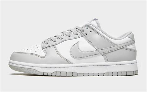 nike dunks licht grijs|grey Nike dunk shoes.